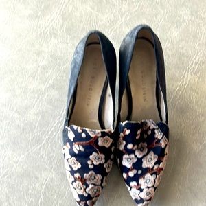 Slightly worn Lori Goldstein shoes